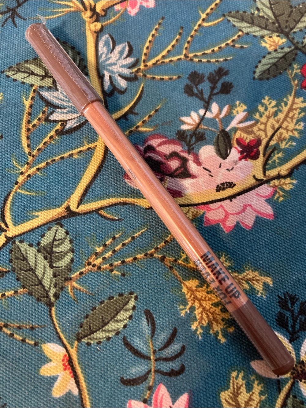 MUF Total Taupe Artist Color Pencil